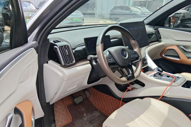 Used BYD Song Pro New Energy 2022 DM-i 110km Flagship Pro Model Driver Seat