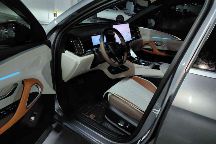 Used BYD Song Pro New Energy 2022 DM-i 110km Flagship Pro Model Driver Seat