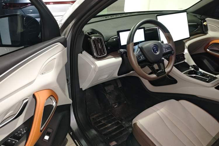 Used BYD Song Pro New Energy 2022 DM-i 110km Flagship Pro Model Driver Seat