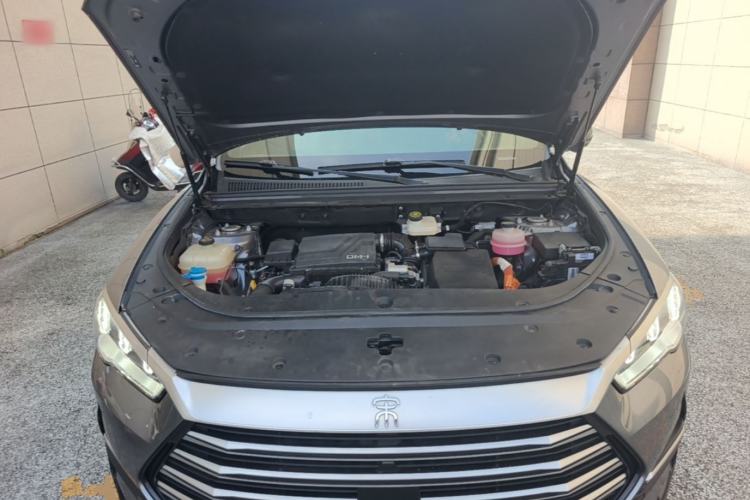 Used BYD Song Pro New Energy 2022 DM-i 51km Luxury Model Engine Bay