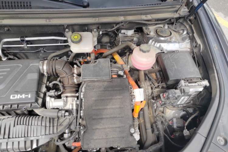 Used BYD Song Pro New Energy 2022 DM-i 110km Flagship Pro Model Engine Bay Left