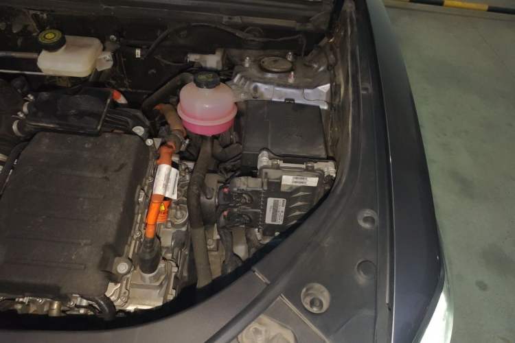 Used BYD Song Pro New Energy 2022 DM-i 51km Prestige Model Engine Bay Left