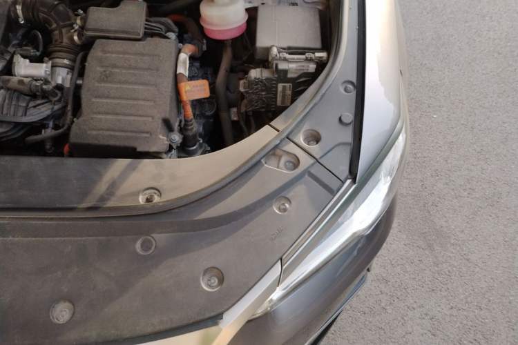 Used BYD Song Pro New Energy 2022 DM-i 110km Flagship Pro Model Engine Bay Left