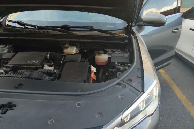 Used BYD Song Pro New Energy 2022 DM-i 51km Luxury Model Engine Bay Left