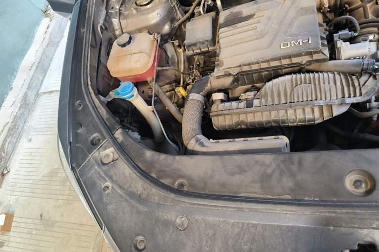 Used BYD Song Pro New Energy 2022 DM-i 110km Flagship Pro Model Engine Bay Right