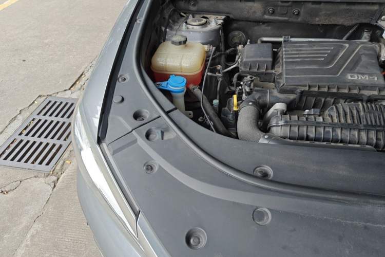 Used BYD Song Pro New Energy 2022 DM-i 51km Prestige Model Engine Bay Right