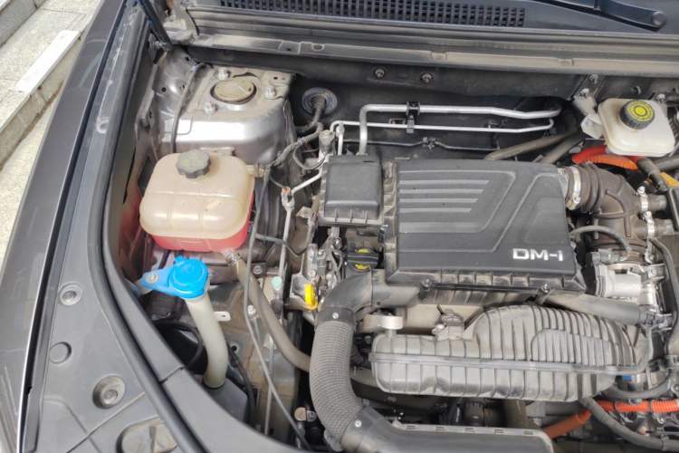 Used BYD Song Pro New Energy 2022 DM-i 110km Flagship Pro Model Engine Bay Right