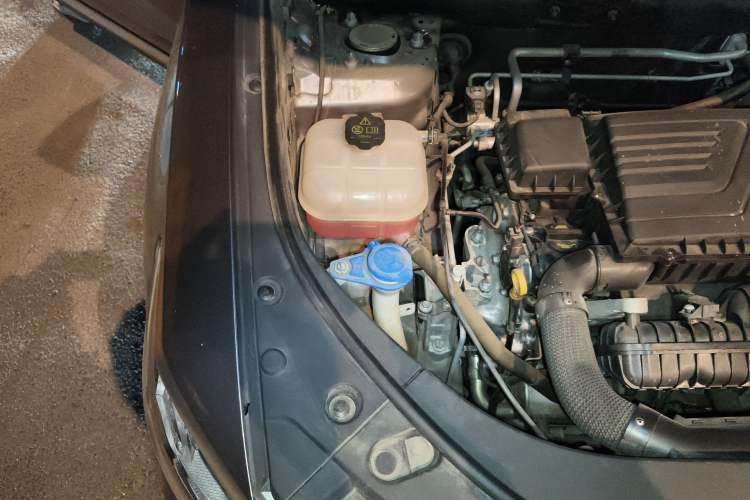 Used BYD Song Pro New Energy 2022 DM-i 110km Flagship Model Engine Bay Right