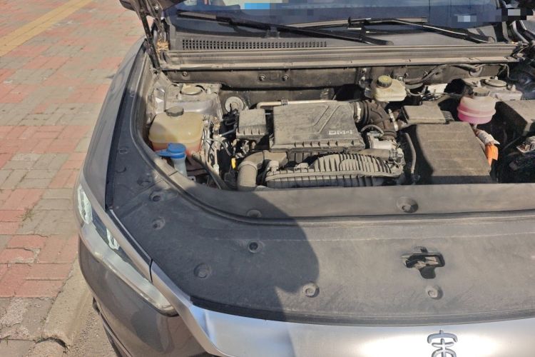 Used BYD Song Pro New Energy 2022 DM-i 110km Flagship Pro Model Engine Bay Right