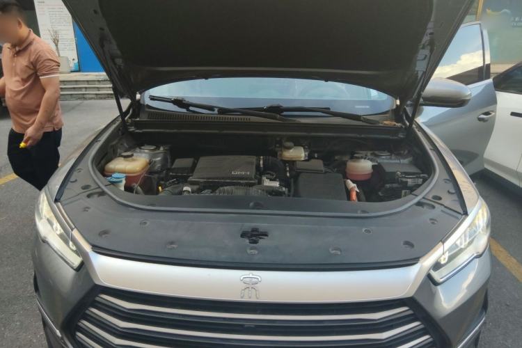 Used BYD Song Pro New Energy 2022 DM-i 51km Luxury Model Engine Bay