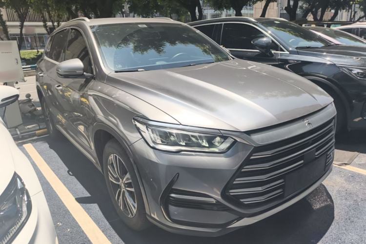 Used BYD Song Pro New Energy 2022 DM-i 51km Luxury Model Front Right 45 Deg