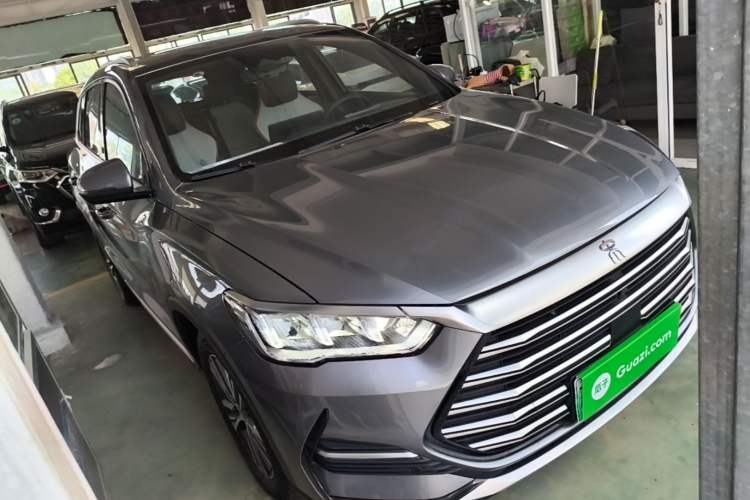 Used BYD Song Pro New Energy 2022 DM-i 51km Prestige Model Front Right 45 Deg