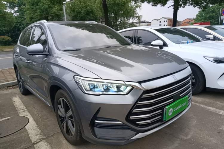 Used BYD Song Pro New Energy 2022 DM-i 110km Flagship Model Front Right 45 Deg