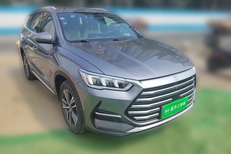 Used BYD Song Pro New Energy 2022 DM-i 51km Prestige Model Front Right 45 Deg