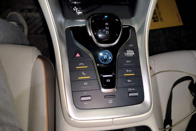 Used BYD Song Pro New Energy 2022 DM-i 51km Prestige Model Gear Lever