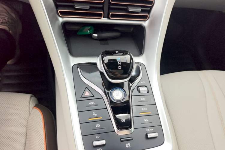 Used BYD Song Pro New Energy 2022 DM-i 110km Flagship Pro Model Gear Lever