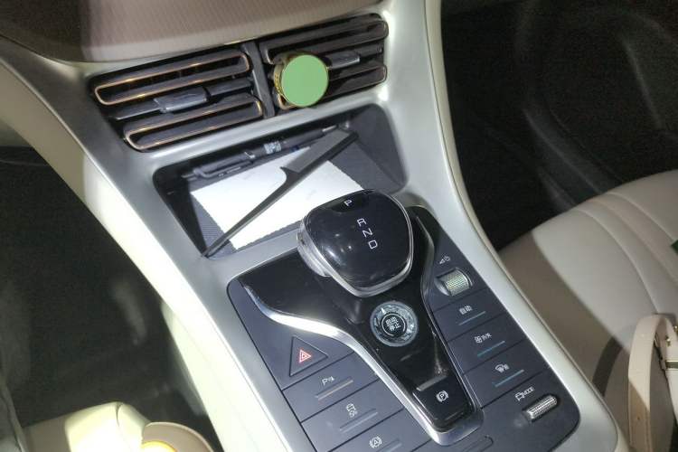 Used BYD Song Pro New Energy 2022 DM-i 51km Luxury Model Gear Lever