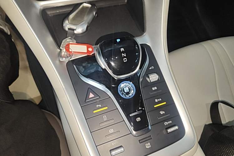 Used BYD Song Pro New Energy 2022 DM-i 51km Luxury Model Gear Lever