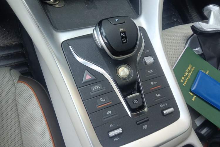 Used BYD Song Pro New Energy 2022 DM-i 110km Flagship Pro Model Gear Lever
