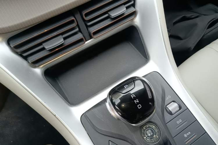 Used BYD Song Pro New Energy 2022 DM-i 110km Flagship Model Gear Lever