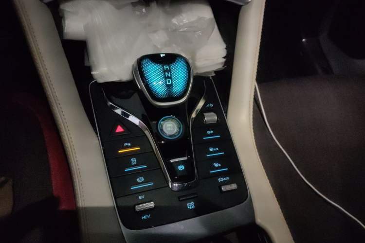 Used BYD Song Pro New Energy 2022 DM-i 110km Flagship Model Gear Lever