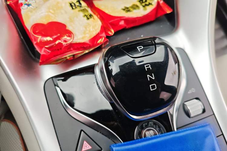 Used BYD Song Pro New Energy 2022 DM-i 51km Prestige Model Gear Lever