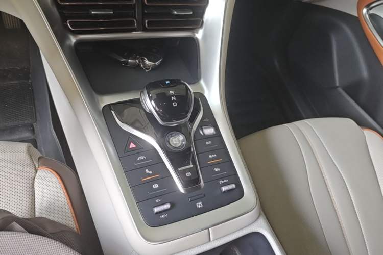 Used BYD Song Pro New Energy 2022 DM-i 110km Flagship Pro Model Gear Lever