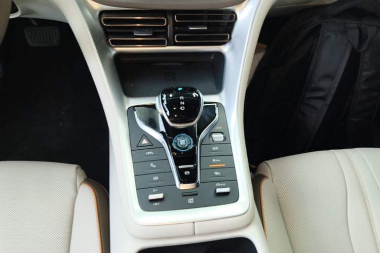 Used BYD Song Pro New Energy 2022 DM-i 51km Prestige Model Gear Lever