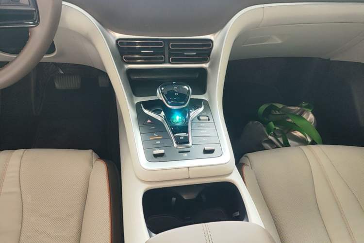Used BYD Song Pro New Energy 2022 DM-i 51km Prestige Model Gear Lever