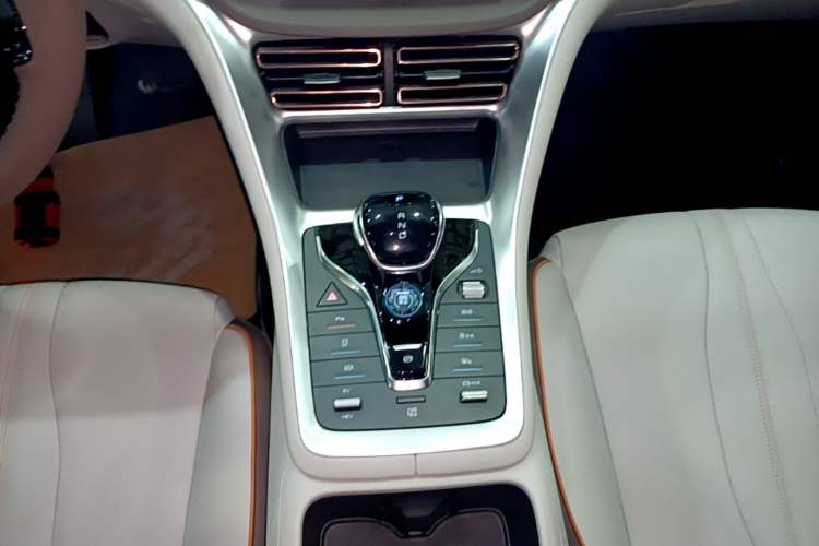 Used BYD Song Pro New Energy 2022 DM-i 51km Luxury Model Gear Lever