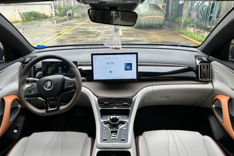 Used BYD Song Pro New Energy 2022 DM-i 110km Flagship Model Interior 1