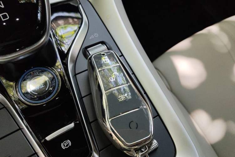 Used BYD Song Pro New Energy 2022 DM-i 110km Flagship Model Interior 1