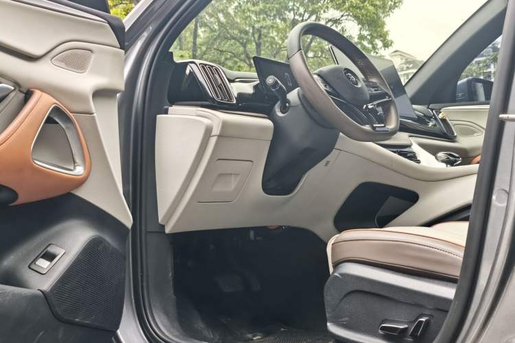 Used BYD Song Pro New Energy 2022 DM-i 110km Flagship Pro Model Interior 1