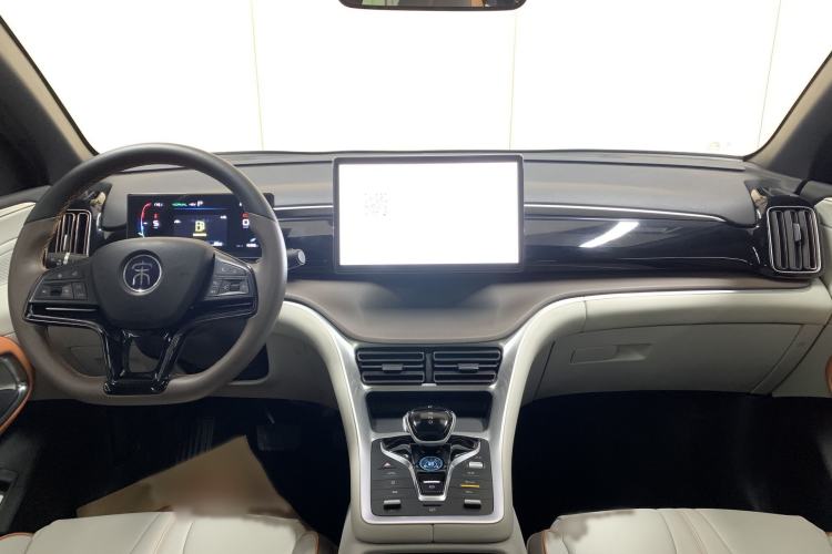 Used BYD Song Pro New Energy 2022 DM-i 51km Prestige Model Interior 10