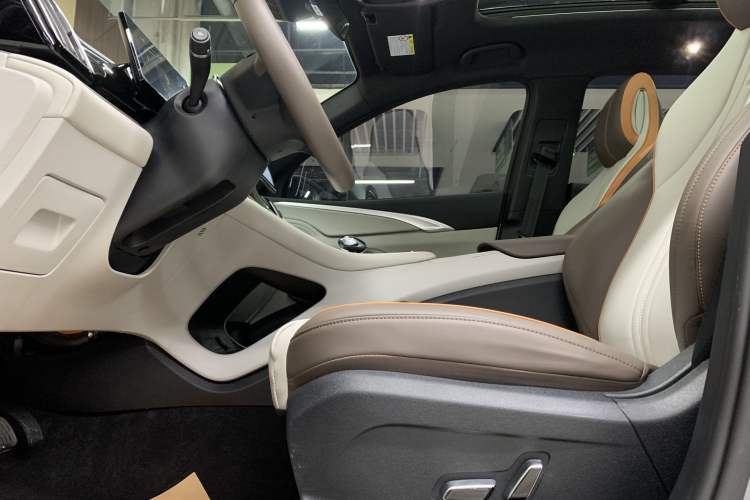Used BYD Song Pro New Energy 2022 DM-i 51km Prestige Model Interior 2