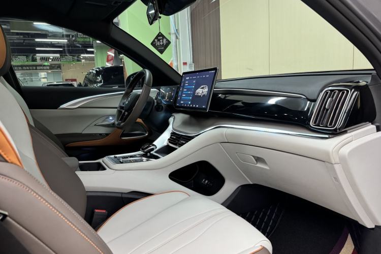Used BYD Song Pro New Energy 2022 DM-i 51km Prestige Model Interior 3
