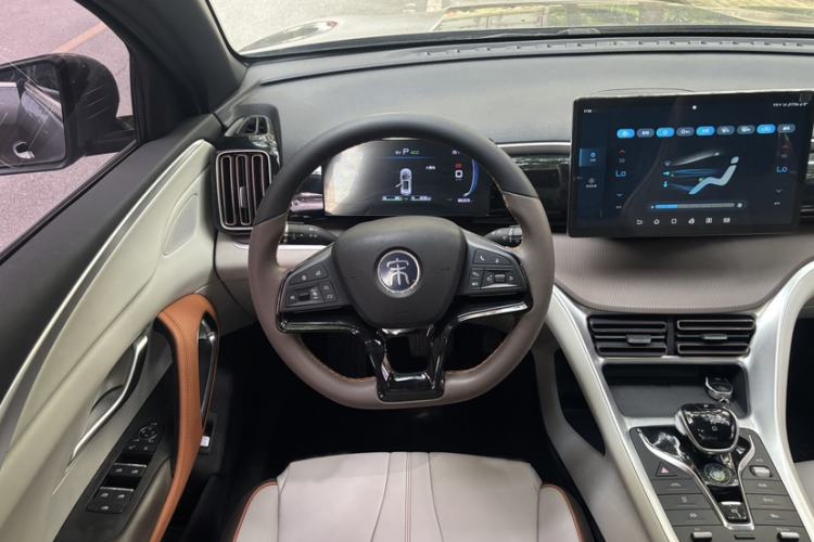 Used BYD Song Pro New Energy 2022 DM-i 110km Flagship Model Interior 3