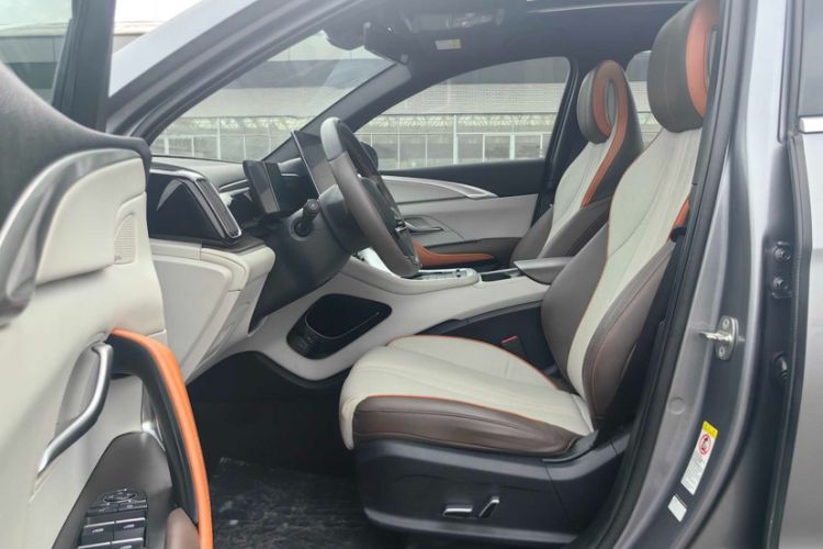 Used BYD Song Pro New Energy 2022 DM-i 110km Flagship Pro Model Interior 3
