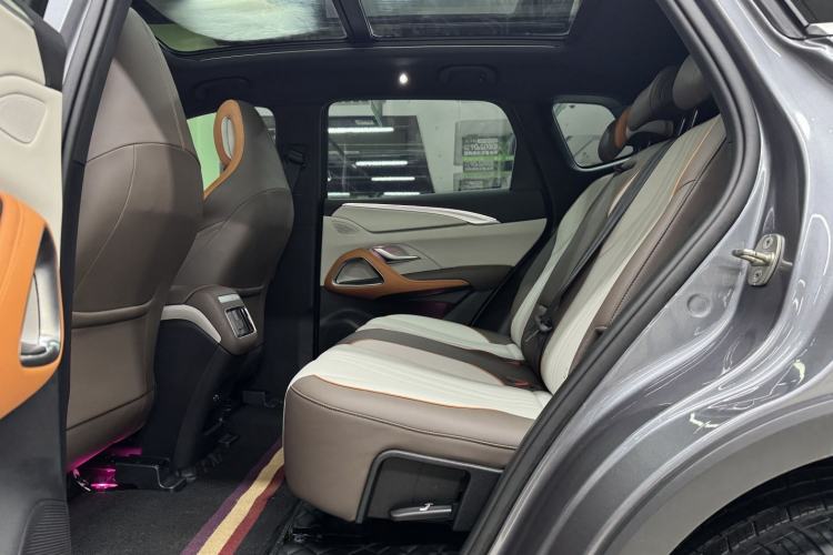 Used BYD Song Pro New Energy 2022 DM-i 51km Prestige Model Interior 5