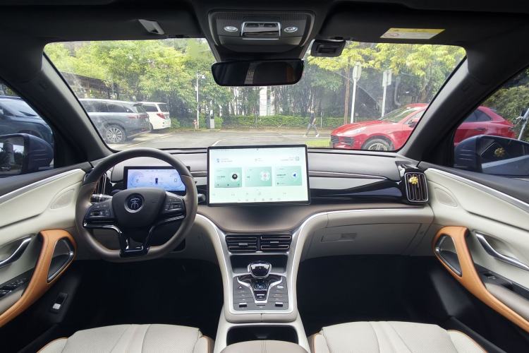 Used BYD Song Pro New Energy 2022 DM-i 110km Flagship Pro Model Interior 5