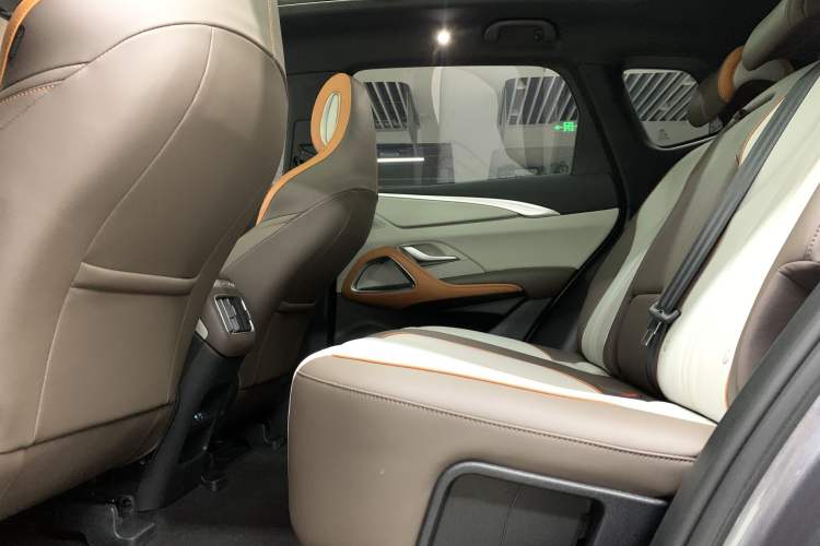 Used BYD Song Pro New Energy 2022 DM-i 51km Prestige Model Interior 5