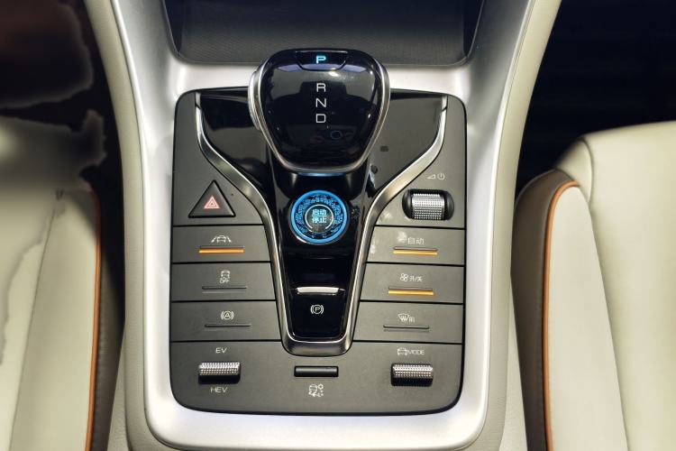 Used BYD Song Pro New Energy 2022 DM-i 51km Prestige Model Interior 6
