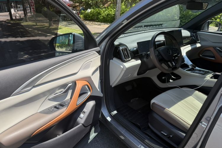 Used BYD Song Pro New Energy 2022 DM-i 51km Prestige Model Interior 7