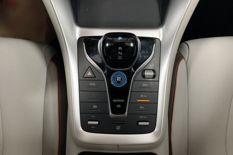 Used BYD Song Pro New Energy 2022 DM-i 51km Prestige Model Interior 9
