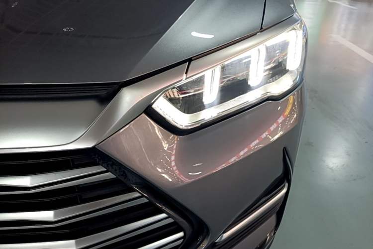 Used BYD Song Pro New Energy 2022 DM-i 51km Prestige Model Left Front Headlight