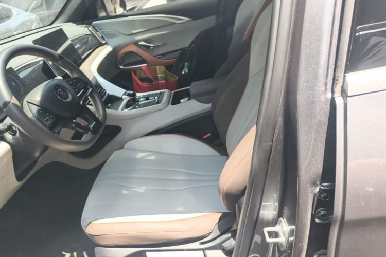 Used BYD Song Pro New Energy 2022 DM-i 51km Luxury Model Left Front Seat