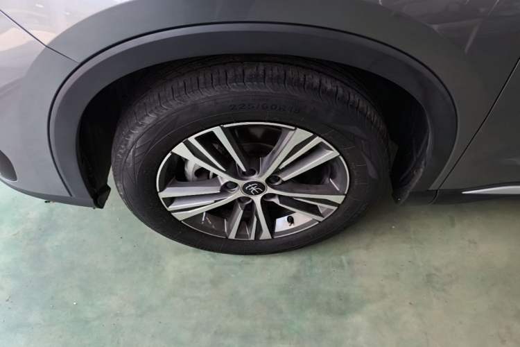 Used BYD Song Pro New Energy 2022 DM-i 51km Prestige Model Left Front Wheel Hub