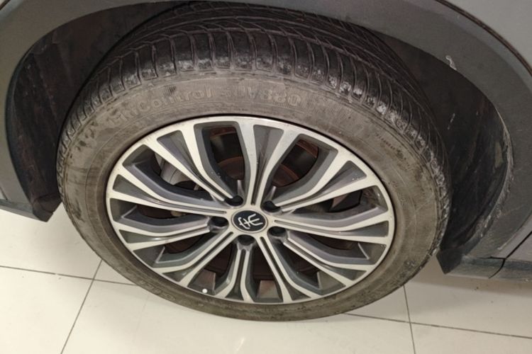 Used BYD Song Pro New Energy 2022 DM-i 110km Flagship Pro Model Left Front Wheel Hub