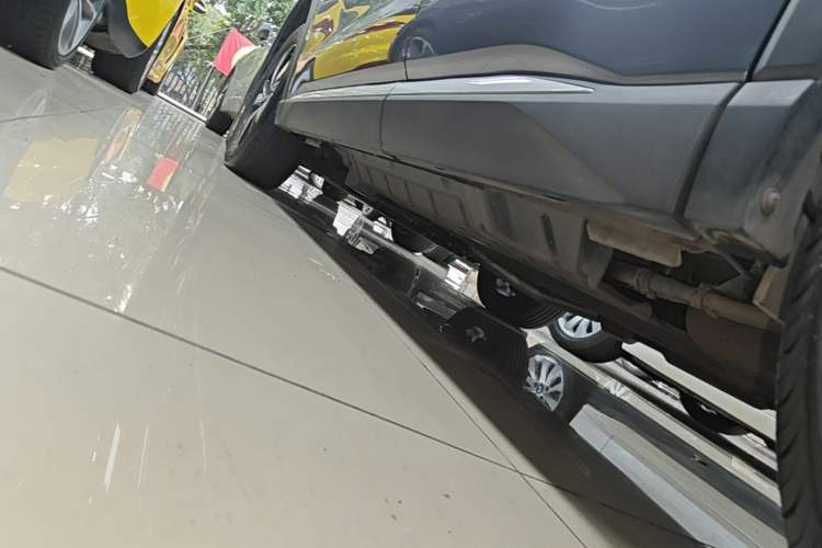 Used BYD Song Pro New Energy 2022 DM-i 51km Prestige Model Left Side Sill