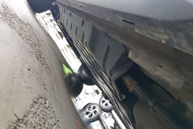 Used BYD Song Pro New Energy 2022 DM-i 51km Prestige Model Left Side Sill